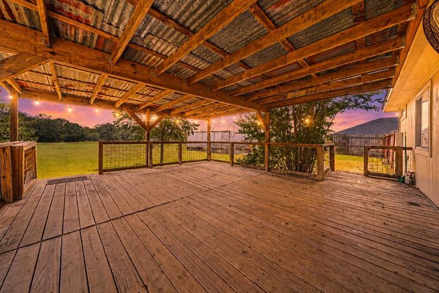 137 Hay Meadow RD, Cedar Creek, TX 78612