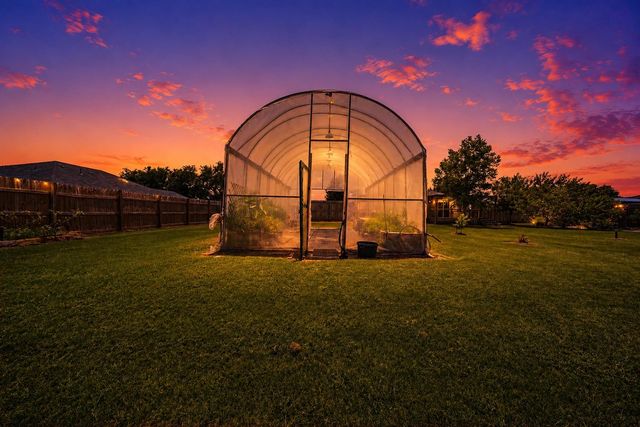 137 Hay Meadow RD, Cedar Creek, TX 78612