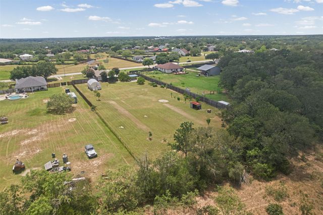 137 Hay Meadow RD, Cedar Creek, TX 78612