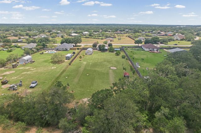 137 Hay Meadow RD, Cedar Creek, TX 78612
