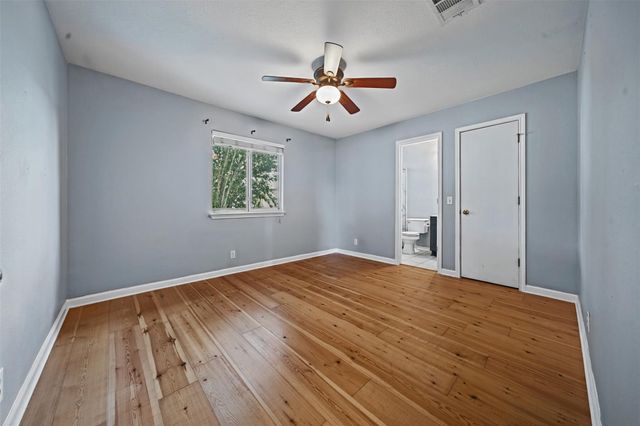 137 Hay Meadow RD, Cedar Creek, TX 78612