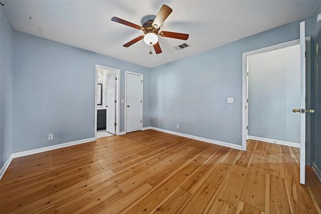 137 Hay Meadow RD, Cedar Creek, TX 78612