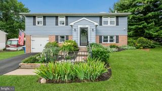 1345 MEADOW LN, Perkasie, PA 18944