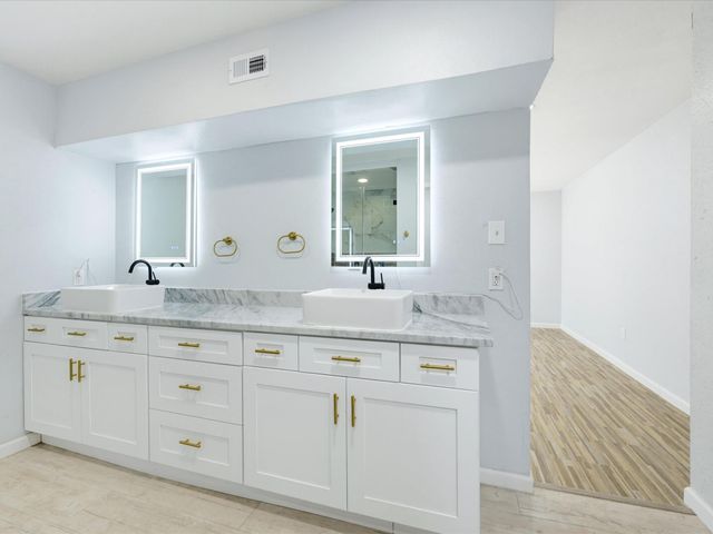 3050 Hazy Park Drive, Houston, TX 77082