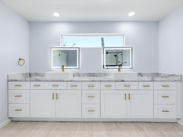 3050 Hazy Park Drive, Houston, TX 77082