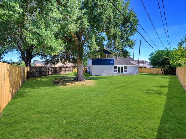 3050 Hazy Park Drive, Houston, TX 77082
