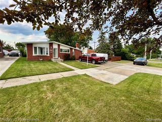 30614 Ann Arbor Trail, Westland, MI 48185