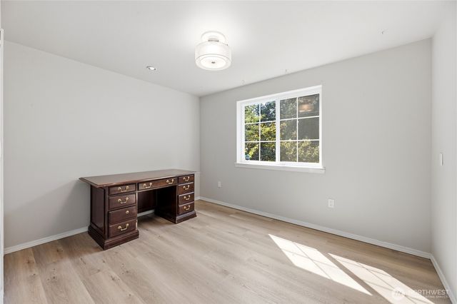 608 School Street SE, Lacey, WA 98503