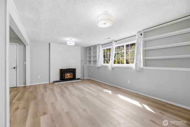 608 School Street SE, Lacey, WA 98503