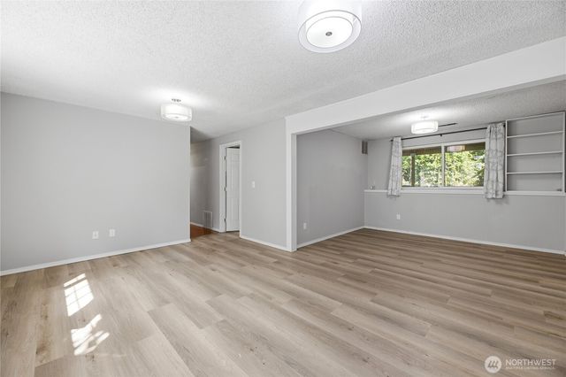 608 School Street SE, Lacey, WA 98503