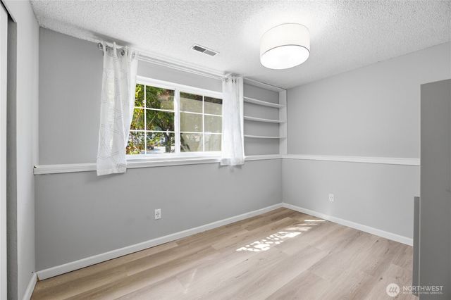 608 School Street SE, Lacey, WA 98503