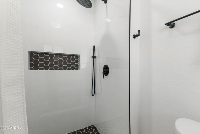 4853 W CHERYL Drive, Glendale, AZ 85302