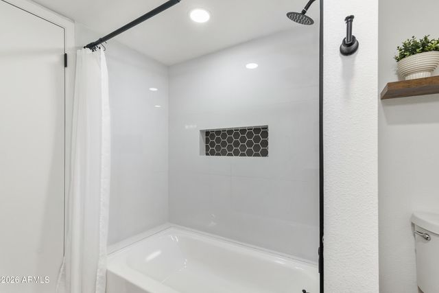 4853 W CHERYL Drive, Glendale, AZ 85302