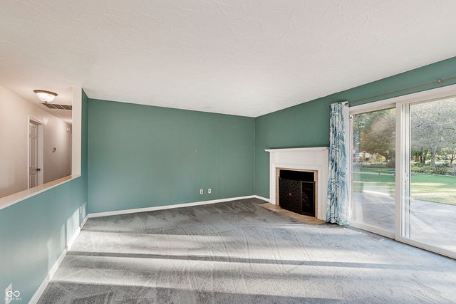 2504 NW Raintree Drive, New Castle, IN 47362