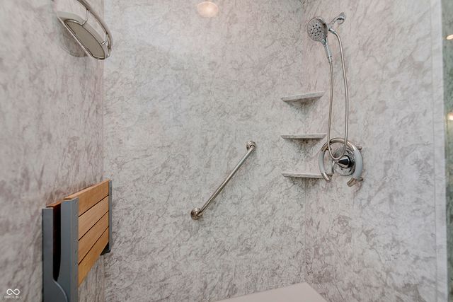 2504 NW Raintree Drive, New Castle, IN 47362