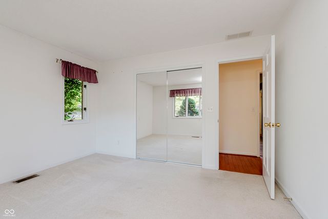 2504 NW Raintree Drive, New Castle, IN 47362