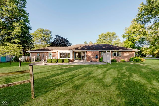 2504 NW Raintree Drive, New Castle, IN 47362