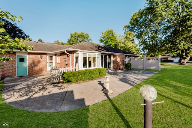 2504 NW Raintree Drive, New Castle, IN 47362