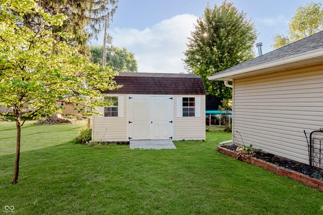 2504 NW Raintree Drive, New Castle, IN 47362