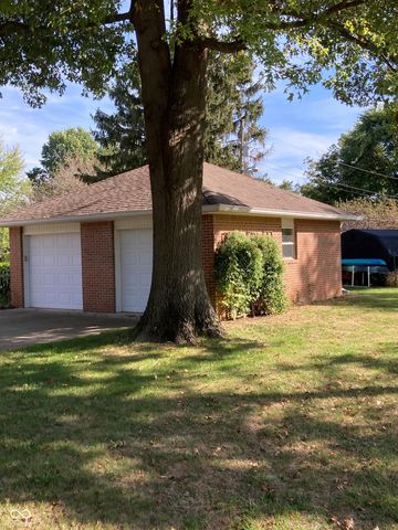 2504 NW Raintree Drive, New Castle, IN 47362