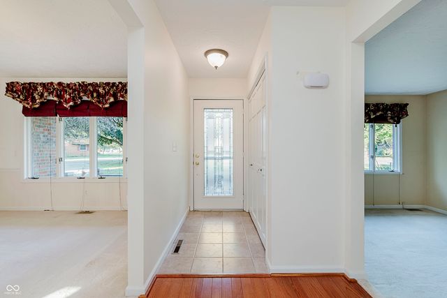 2504 NW Raintree Drive, New Castle, IN 47362