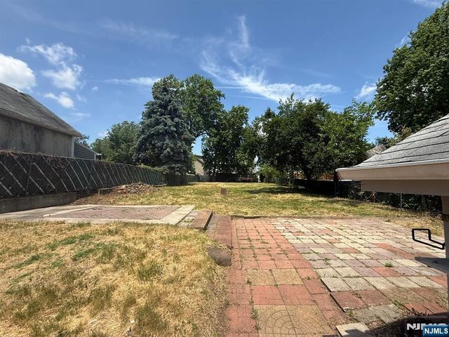 169 Plauderville Avenue, Garfield, NJ 07026