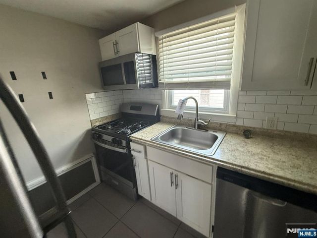 169 Plauderville Avenue, Garfield, NJ 07026
