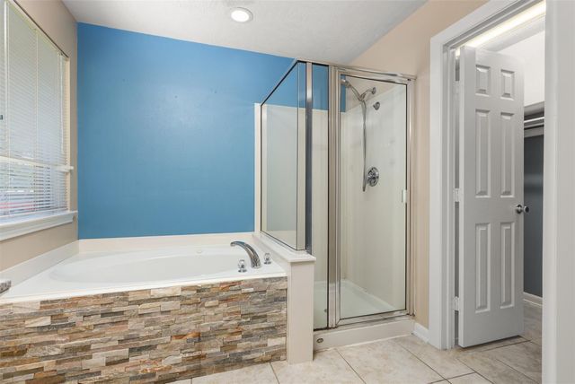 3235 Meadow Bay Lane, Dickinson, TX 77539