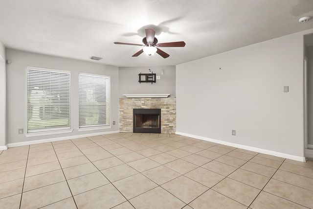3235 Meadow Bay Lane, Dickinson, TX 77539