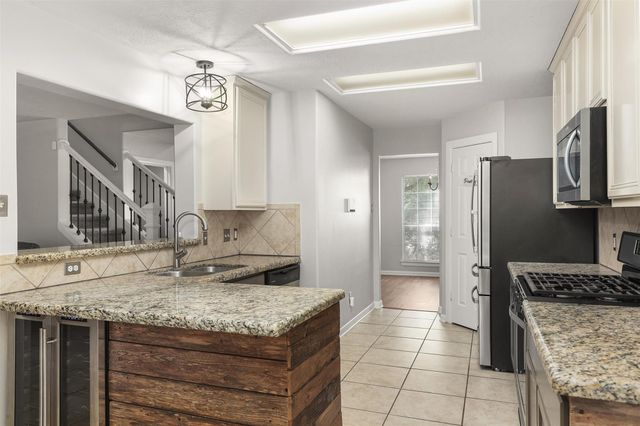 3235 Meadow Bay Lane, Dickinson, TX 77539