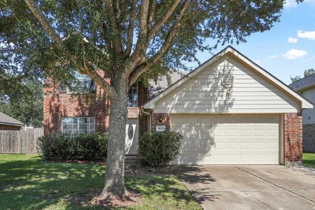 3235 Meadow Bay Lane, Dickinson, TX 77539