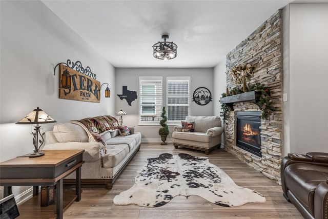 916 Firework Drive, Aubrey, TX 76227