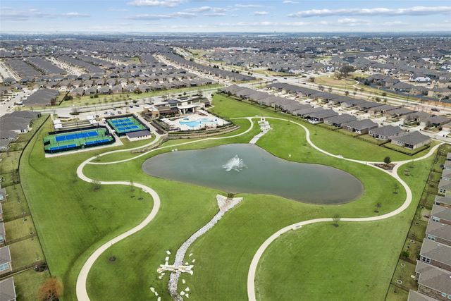 916 Firework Drive, Aubrey, TX 76227