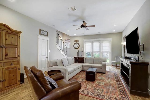 4410 Dickson Street, Houston, TX 77007