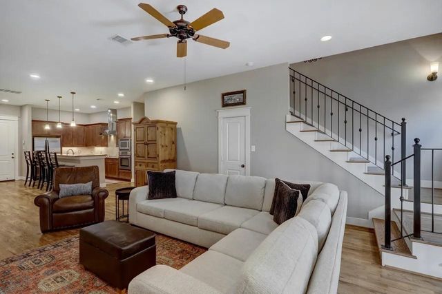 4410 Dickson Street, Houston, TX 77007