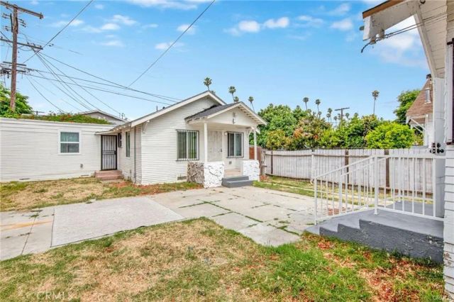 3959 Halldale, Los Angeles, CA 90062
