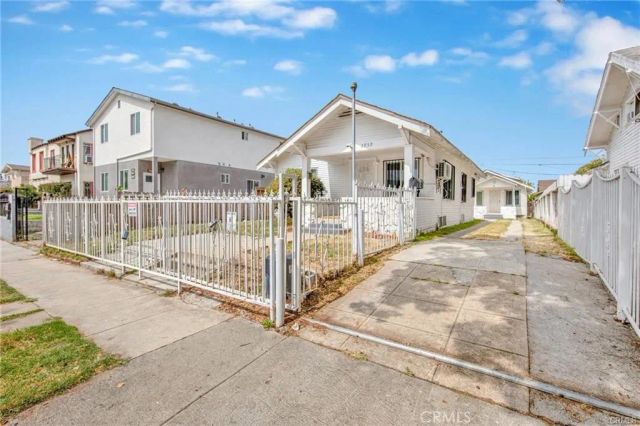 3959 Halldale, Los Angeles, CA 90062