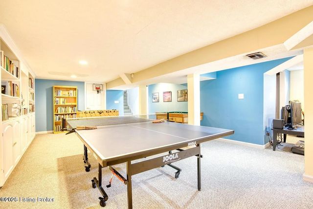 333 Monohan Dr, Louisville, KY 40207