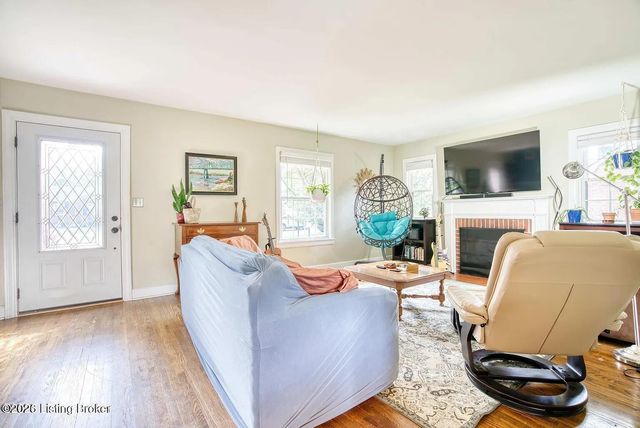333 Monohan Dr, Louisville, KY 40207