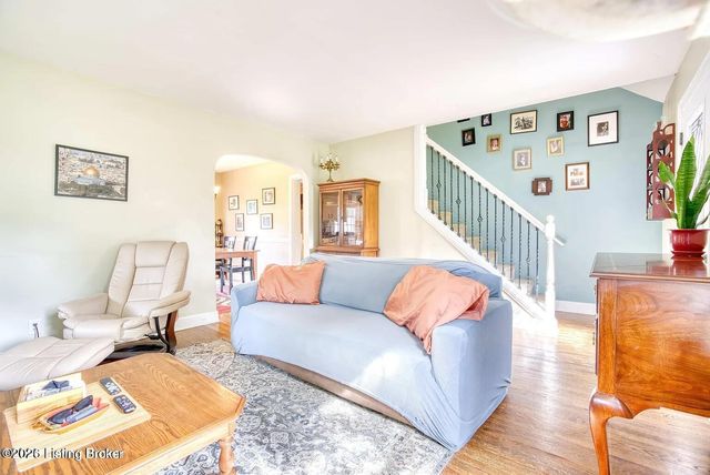 333 Monohan Dr, Louisville, KY 40207
