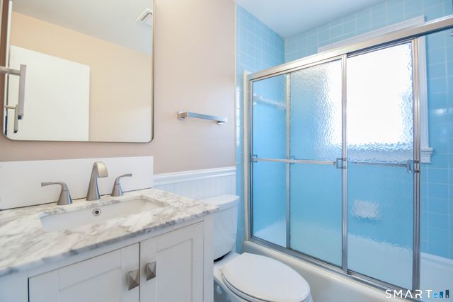 30 Kent Avenue, Bridgeport, CT 06610