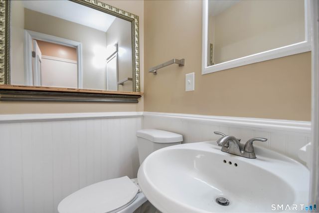 30 Kent Avenue, Bridgeport, CT 06610