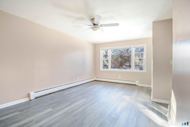 30 Kent Avenue, Bridgeport, CT 06610