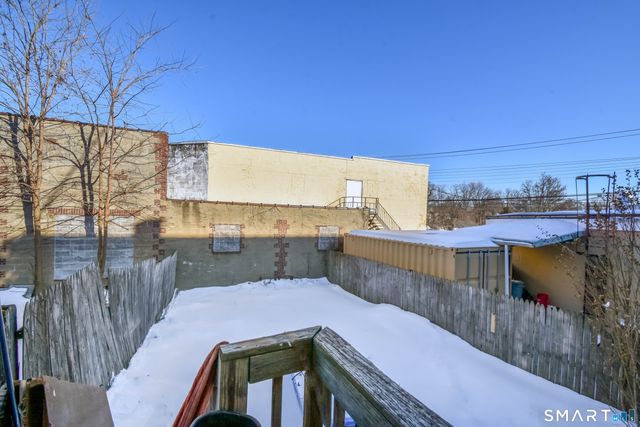 30 Kent Avenue, Bridgeport, CT 06610