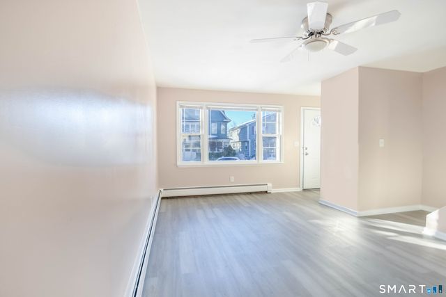 30 Kent Avenue, Bridgeport, CT 06610