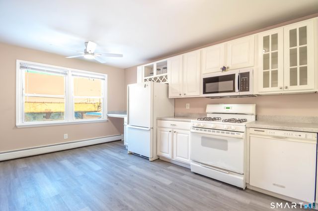 30 Kent Avenue, Bridgeport, CT 06610