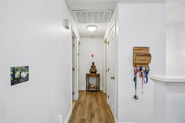 8 Sweet Fern Trail, Narragansett, RI 02874