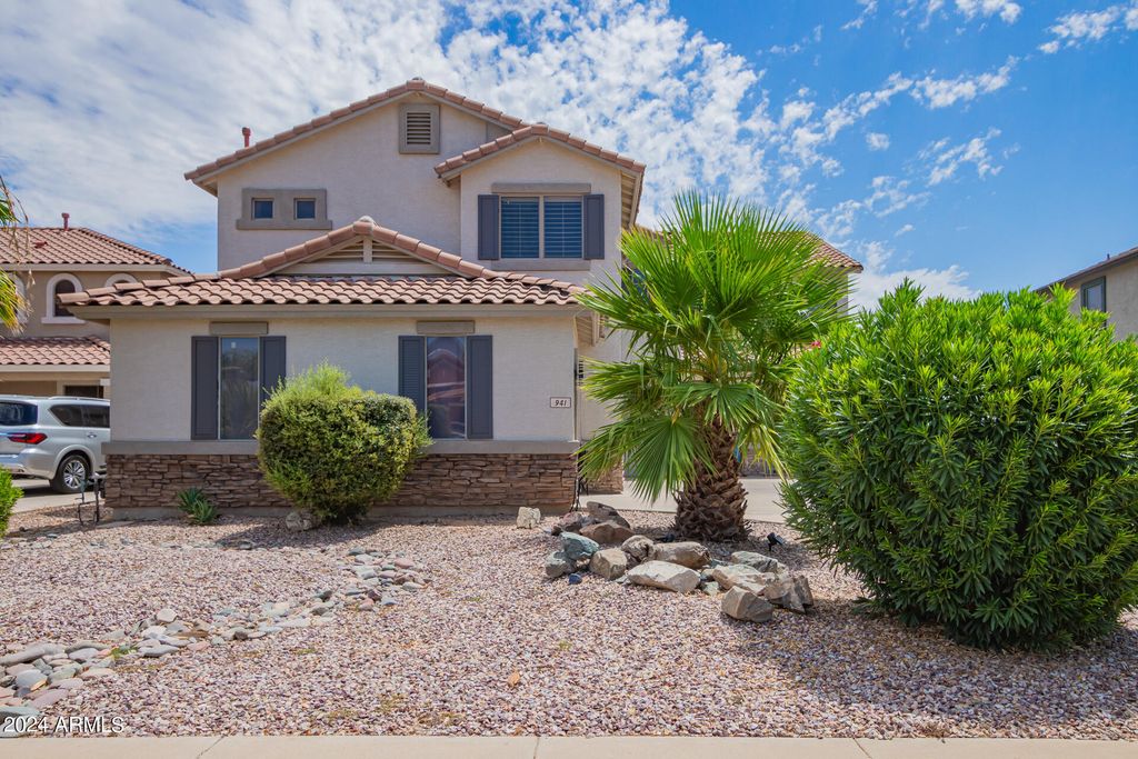 941 W DEXTER Way, San Tan Valley, AZ 85143 — photo 2