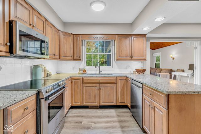 3809 Coventry Way, Carmel, IN 46033