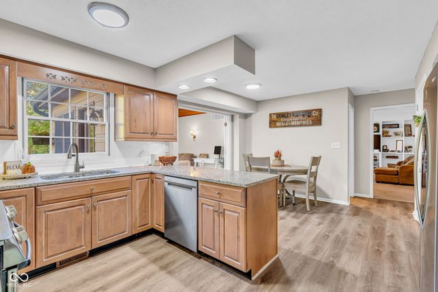 3809 Coventry Way, Carmel, IN 46033